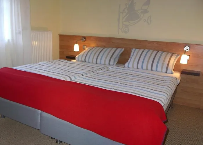 Am Flugplatz Hotel 2*